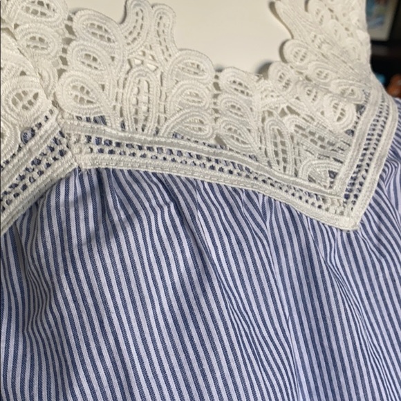 LF Seek The Label Laced Cold Shoulder Crop Top M - Picture 2 of 6